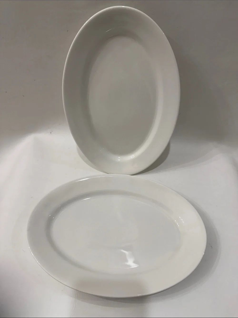 Wedgwood Vogue Porcelain 10 1/4 X 7 1/4 White Oval Serving Platters Set Of 2